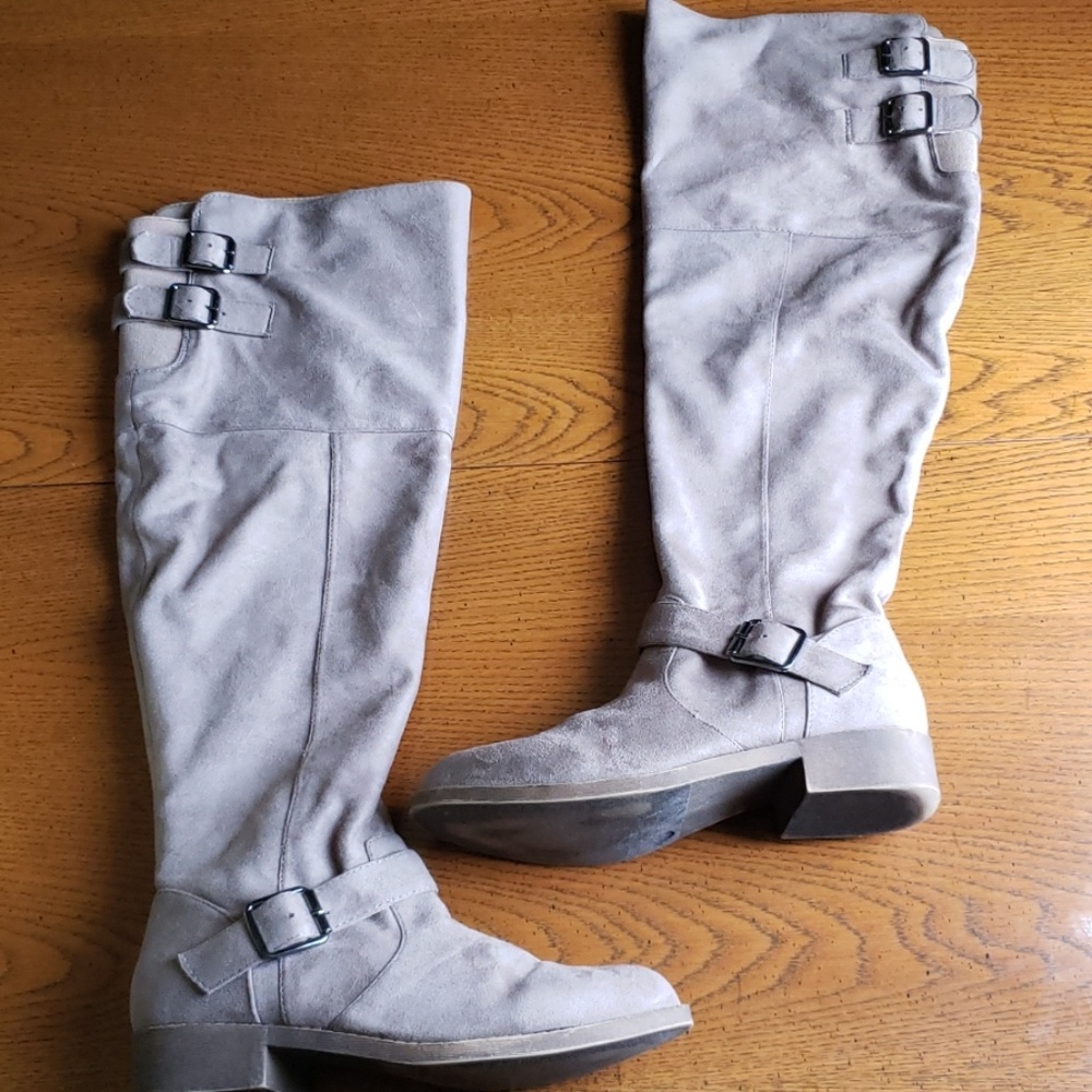 Just Fab faux suede boots
